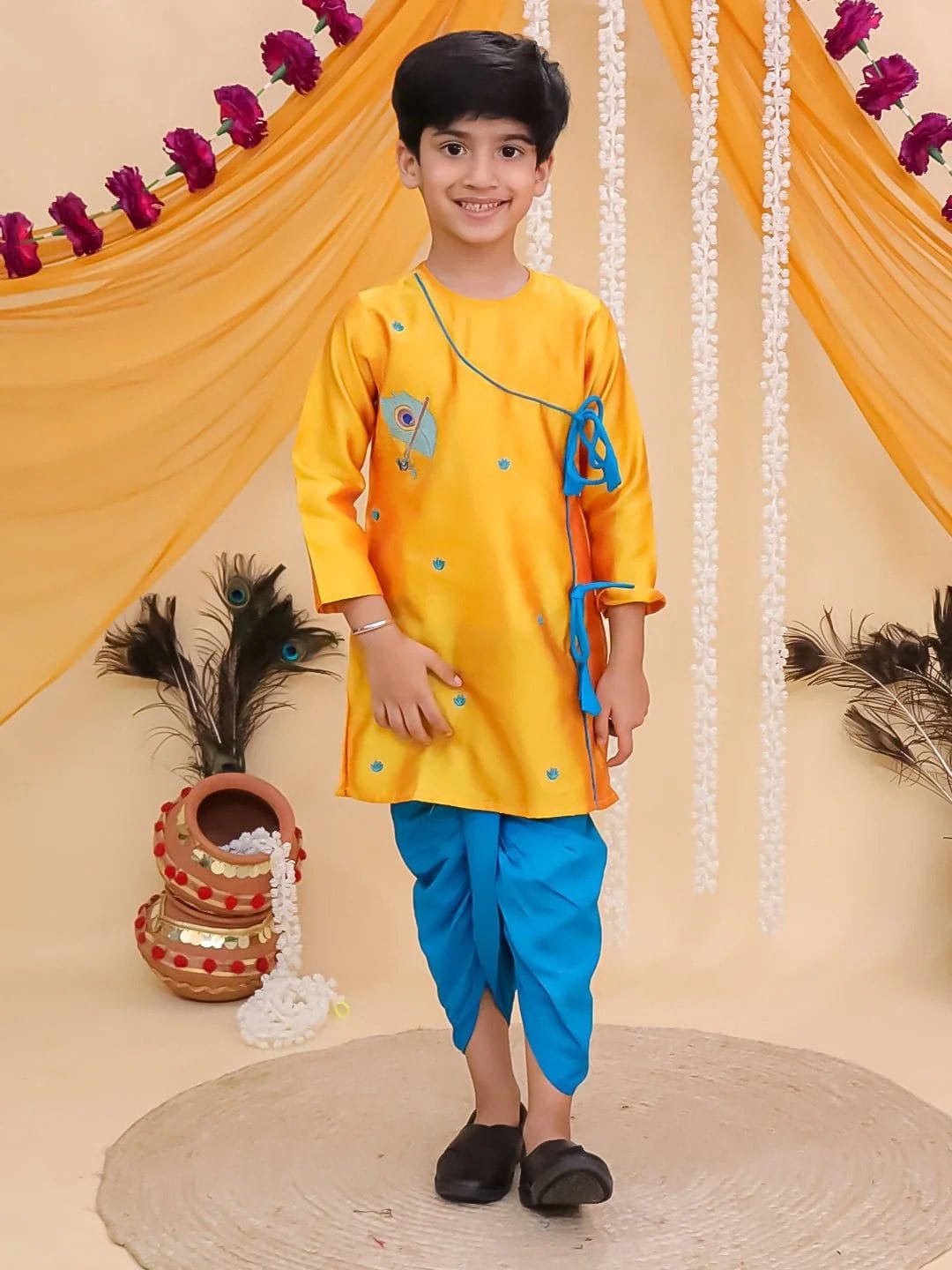 imgi_6_ethnic-set-rang-radha-girls-embroidered-lehenga-set-and-vrindavan-vibe-boys-kurta-set-3362931